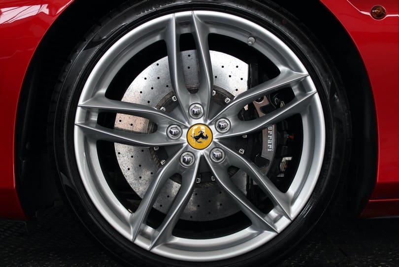 Ferrari 488 Gtb The Supercar Rooms (41)