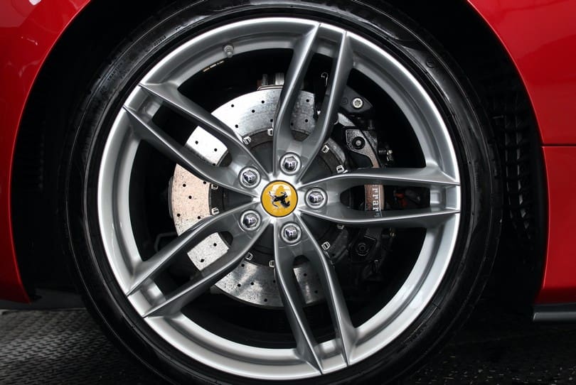 Ferrari 488 Gtb The Supercar Rooms (42)