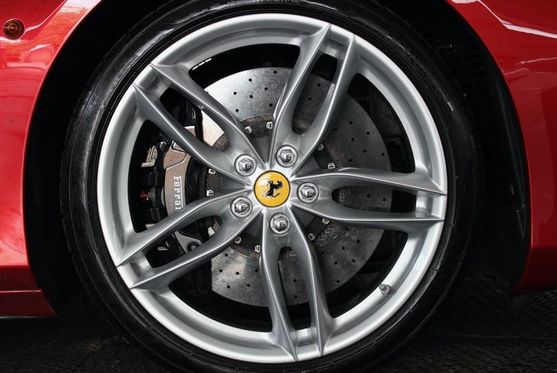 Ferrari 488 Gtb The Supercar Rooms (43)