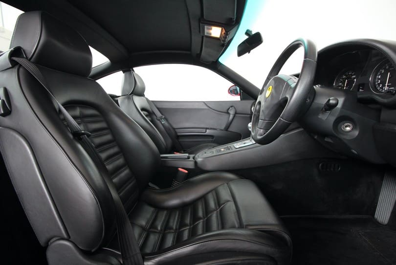 Ferrari 550 Maranello The Supercar Rooms (10)