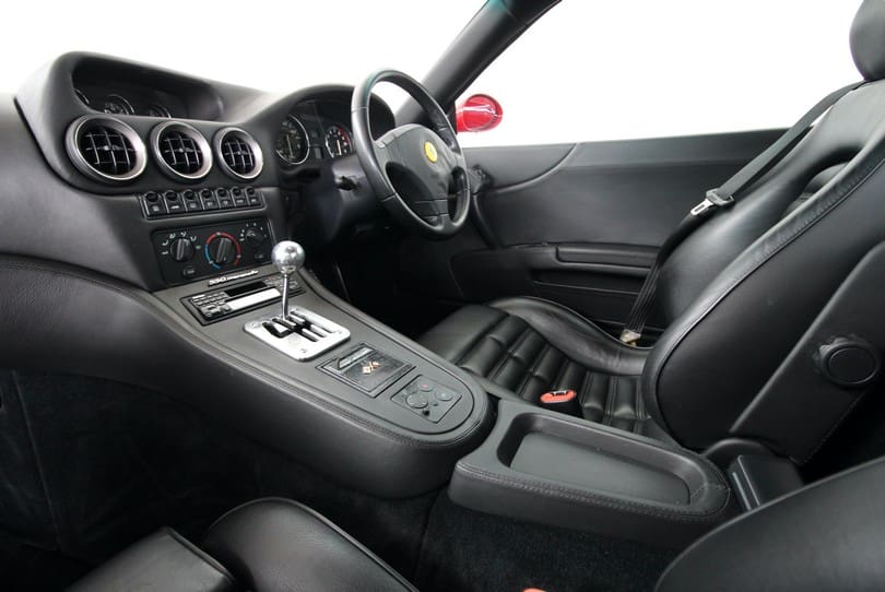 Ferrari 550 Maranello The Supercar Rooms (19)