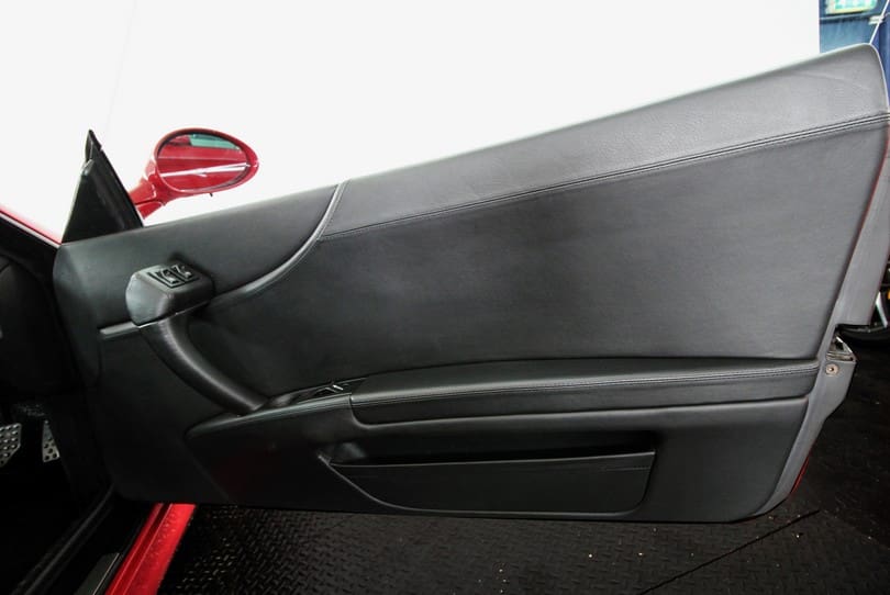 Ferrari 550 Maranello The Supercar Rooms (23)