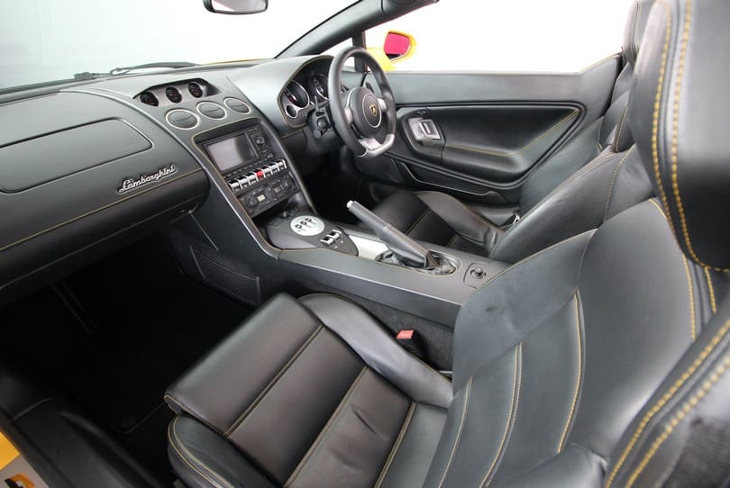 Lamborghini Gallardo Lp560 4 Spyder The Supercar Rooms (14)