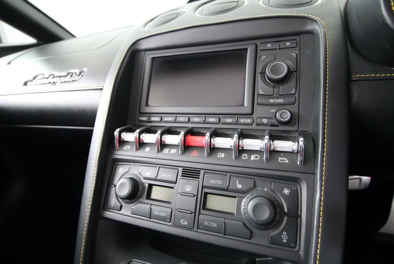 Lamborghini Gallardo Lp560 4 Spyder The Supercar Rooms (17)