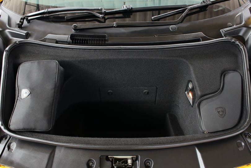 Lamborghini Gallardo Lp560 4 Spyder The Supercar Rooms (28)