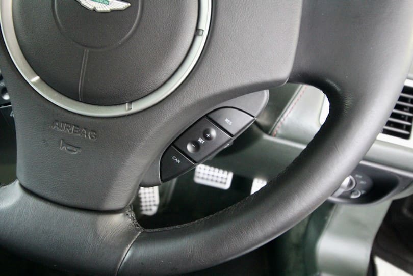 Aston Martin Db9 The Supercar Rooms (18)