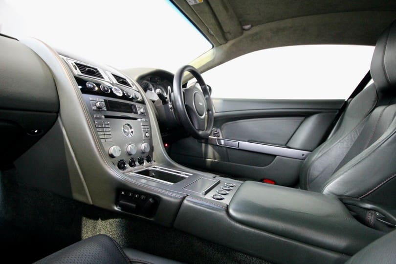 Aston Martin Db9 The Supercar Rooms (31)