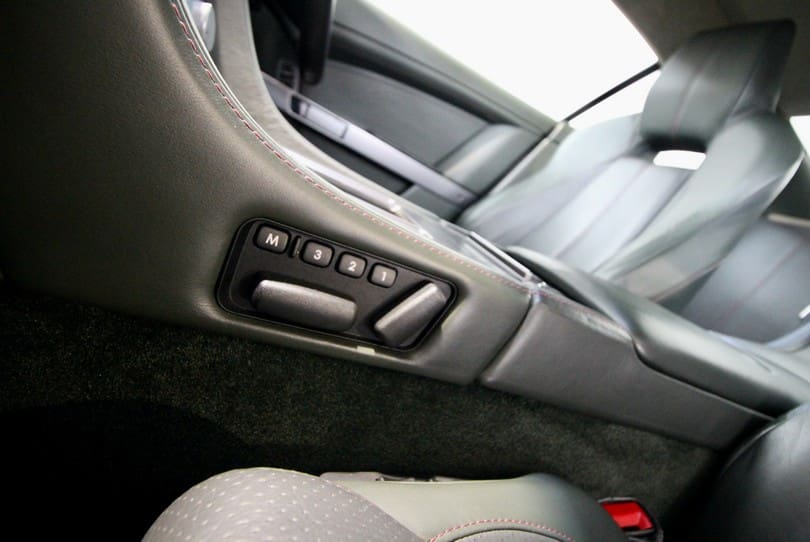 Aston Martin Db9 The Supercar Rooms (36)