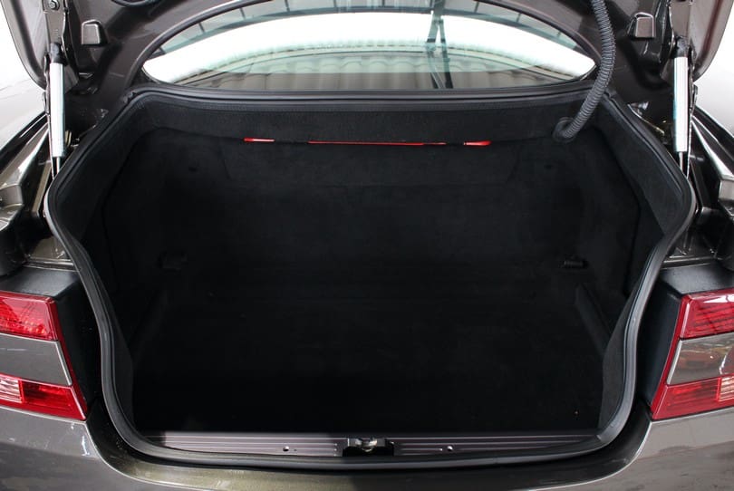 Aston Martin Db9 The Supercar Rooms (38)