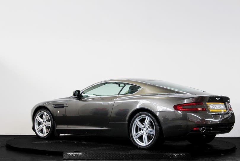 Aston Martin Db9 The Supercar Rooms (5)