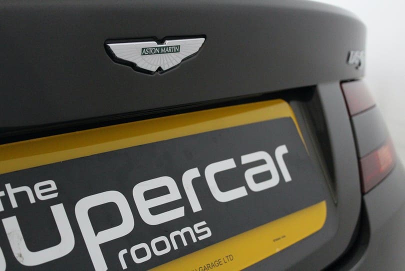 Aston Martin Db9 The Supercar Rooms (56)