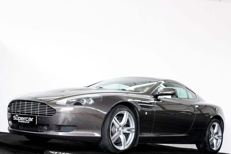 Aston Martin Db9 The Supercar Rooms (60)