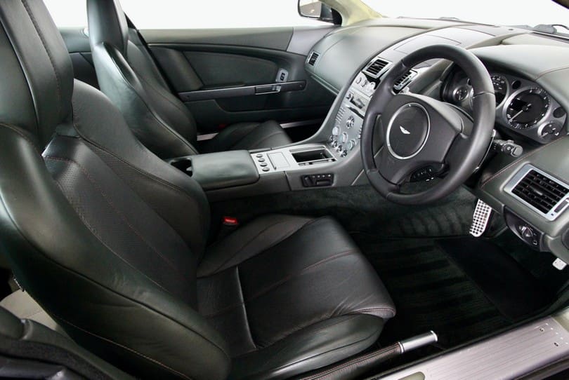 Aston Martin Db9 The Supercar Rooms (9)