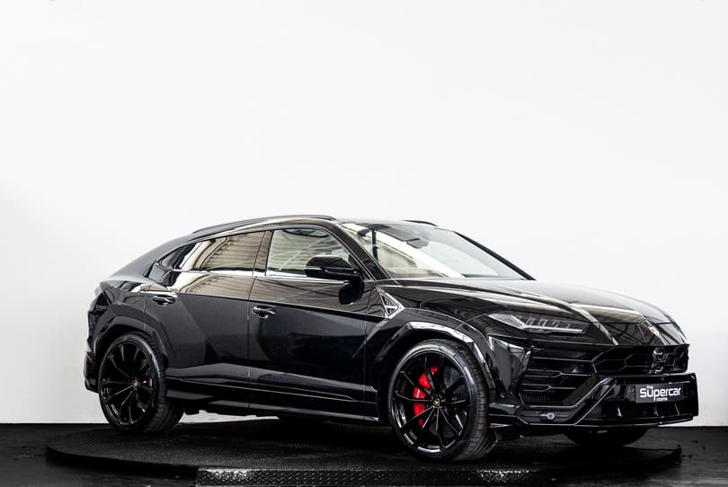 Lamborghini Urus The Supercar Rooms (1)