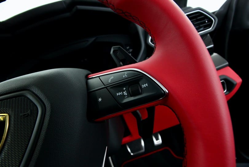 Lamborghini Urus The Supercar Rooms (22)