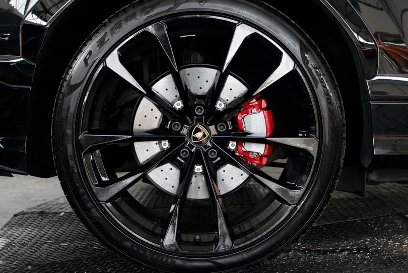 Lamborghini Urus The Supercar Rooms (49)