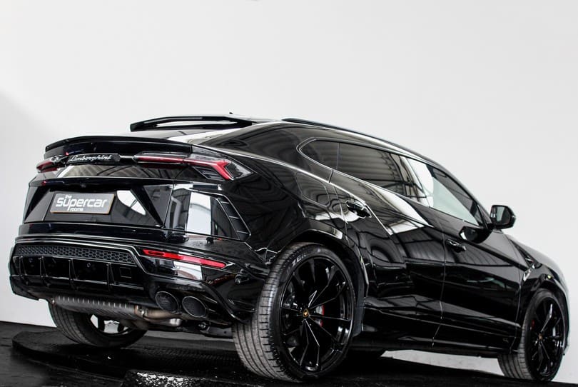 Lamborghini Urus The Supercar Rooms (63)