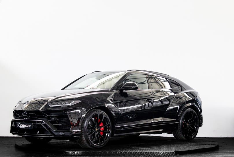 Lamborghini Urus The Supercar Rooms (7)