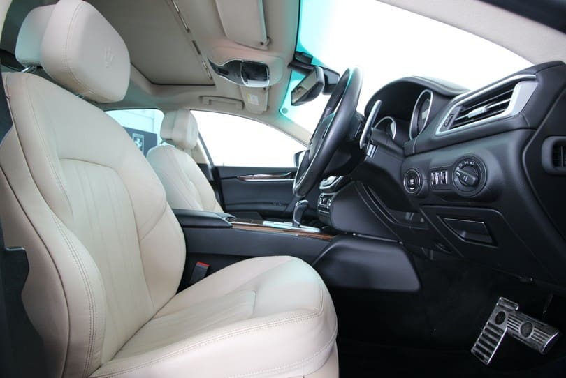 Maserati Ghibli The Supercar Rooms (10)