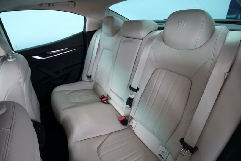 Maserati Ghibli The Supercar Rooms (35)