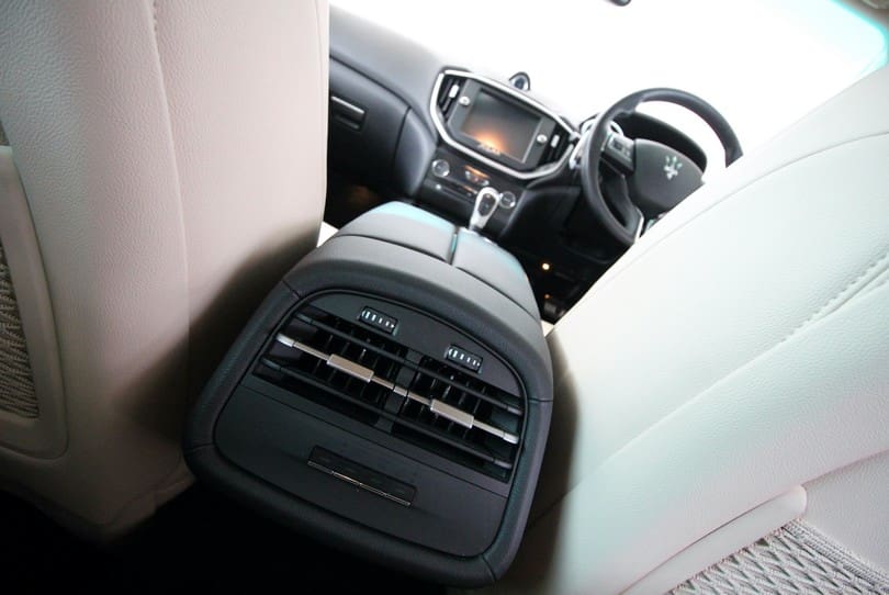 Maserati Ghibli The Supercar Rooms (37)