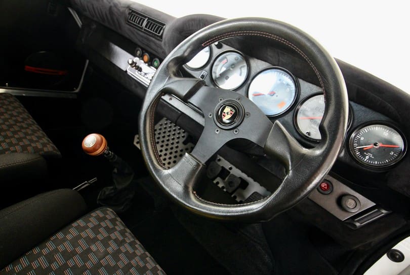 Porsche 911 The Supercar Rooms (17)