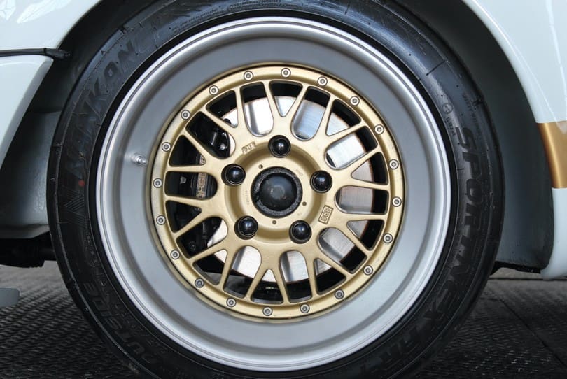 Porsche 911 The Supercar Rooms (27)