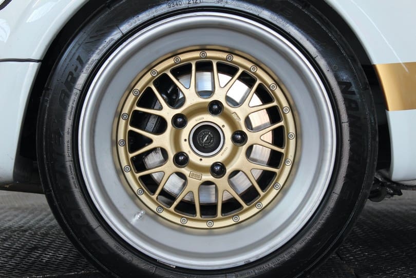 Porsche 911 The Supercar Rooms (28)