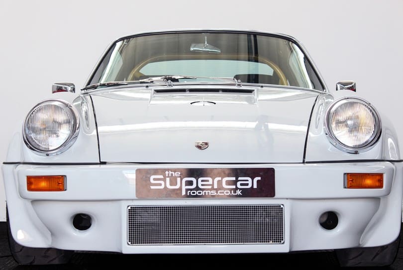 Porsche 911 The Supercar Rooms (41)