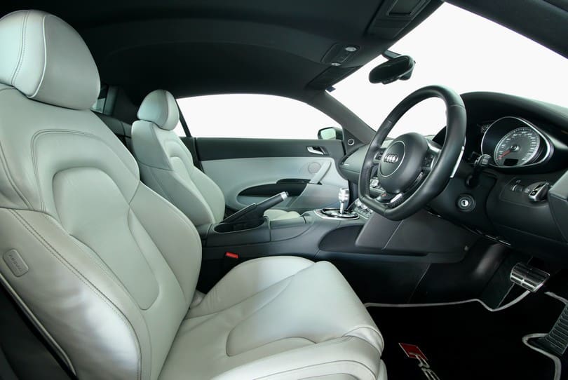 Audi R8 The Supercar Rooms (10)