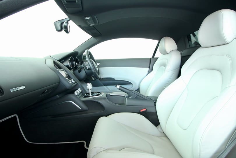 Audi R8 The Supercar Rooms (11)