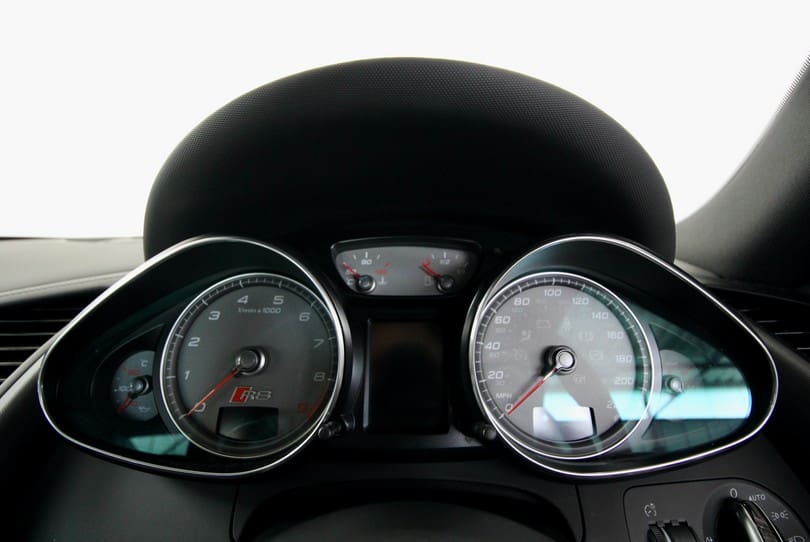 Audi R8 The Supercar Rooms (16)