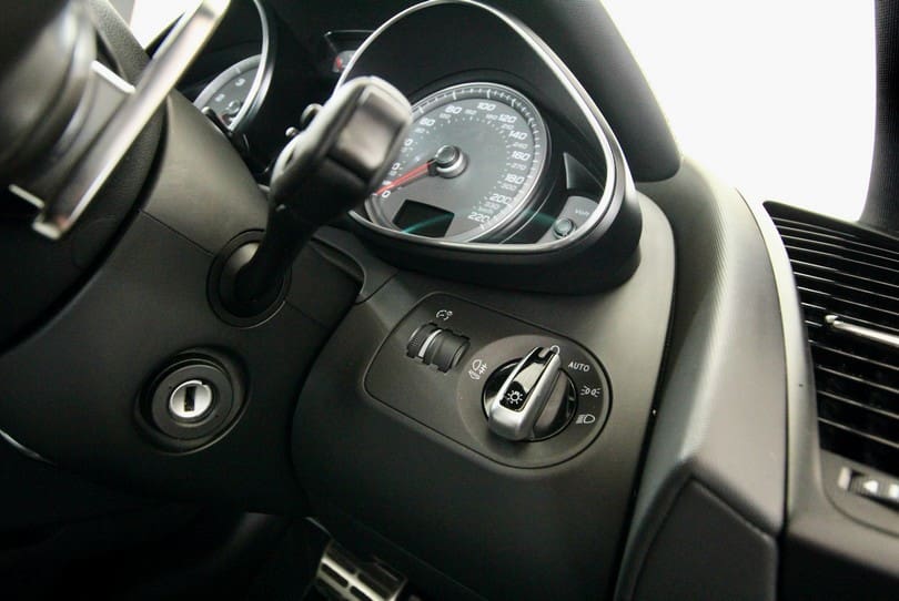 Audi R8 The Supercar Rooms (19)