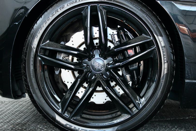 Audi R8 The Supercar Rooms (29)