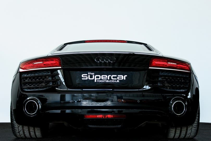 Audi R8 The Supercar Rooms (42)