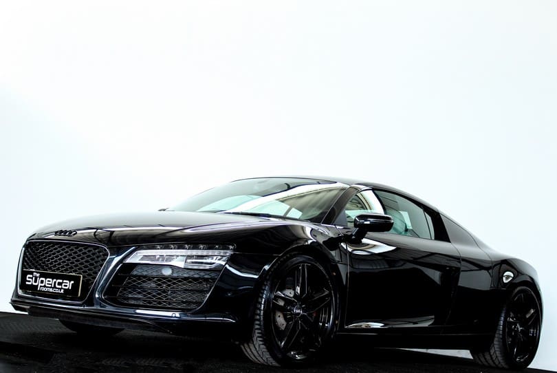 Audi R8 The Supercar Rooms (45)