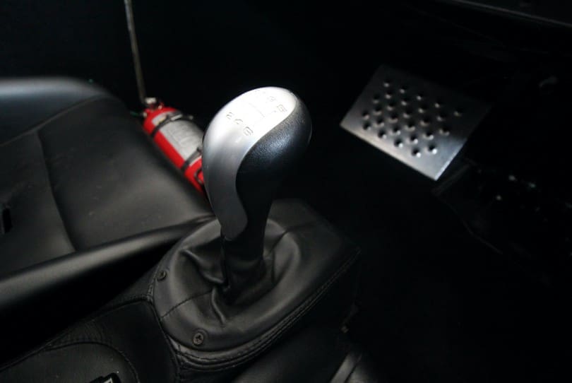 Ultima Gtr The Supercar Rooms (14)