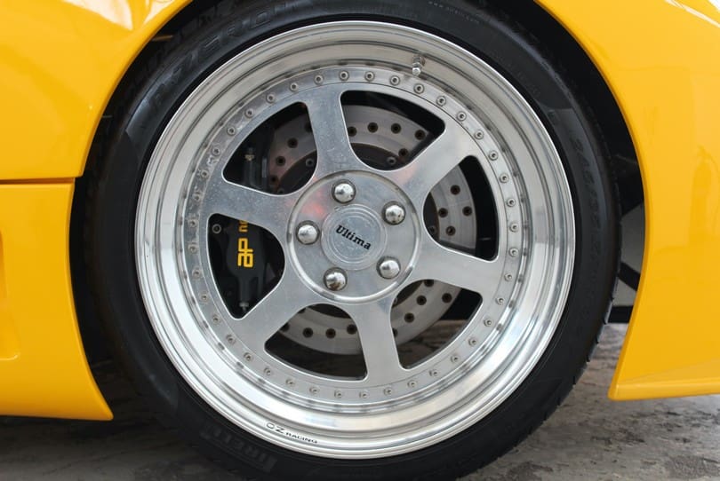 Ultima Gtr The Supercar Rooms (28)