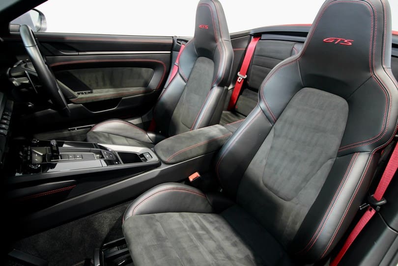 Porsche 992 C4 Gts The Supercar Rooms (36)