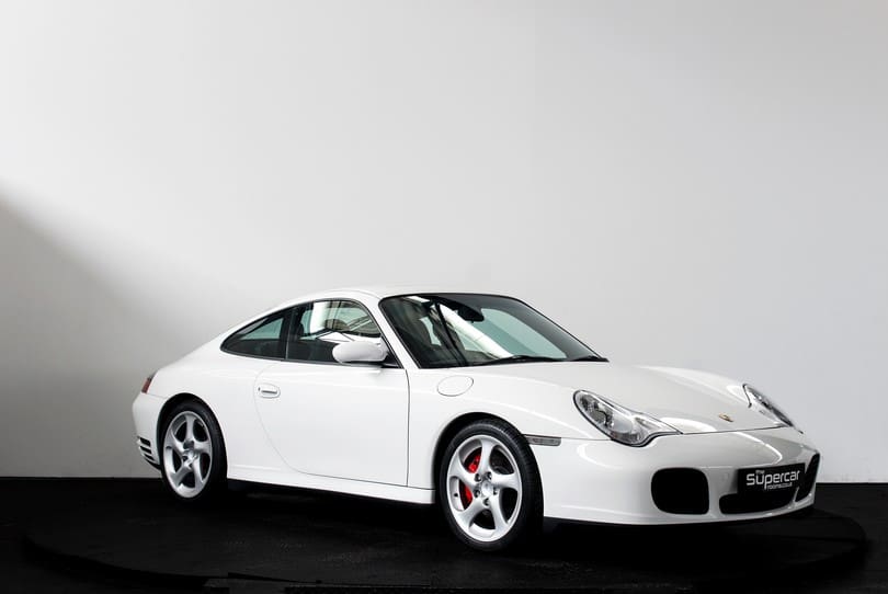 Porsche 996 C4s The Supercar Rooms (1)