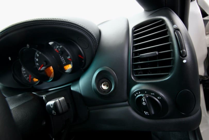 Porsche 996 C4s The Supercar Rooms (32)