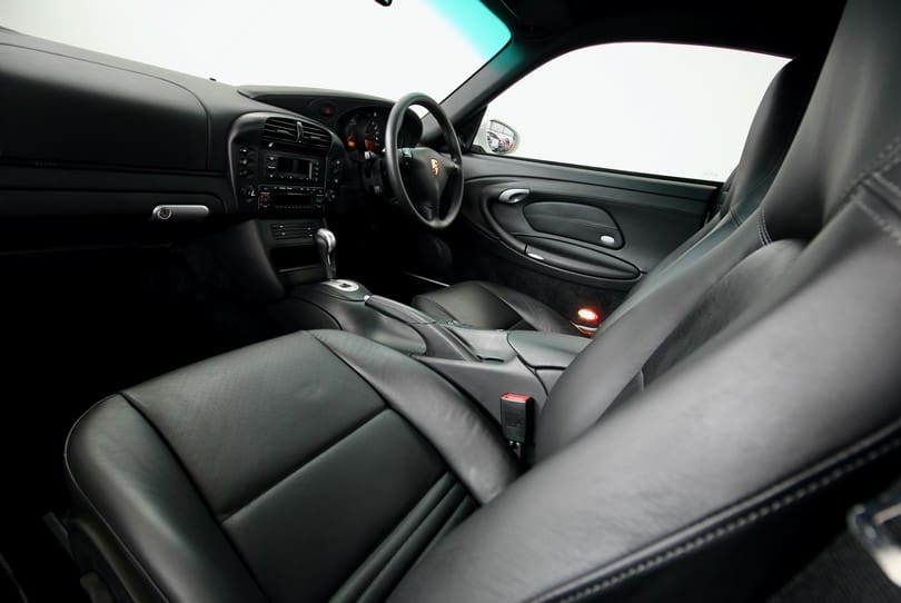 Porsche 996 C4s The Supercar Rooms (34)