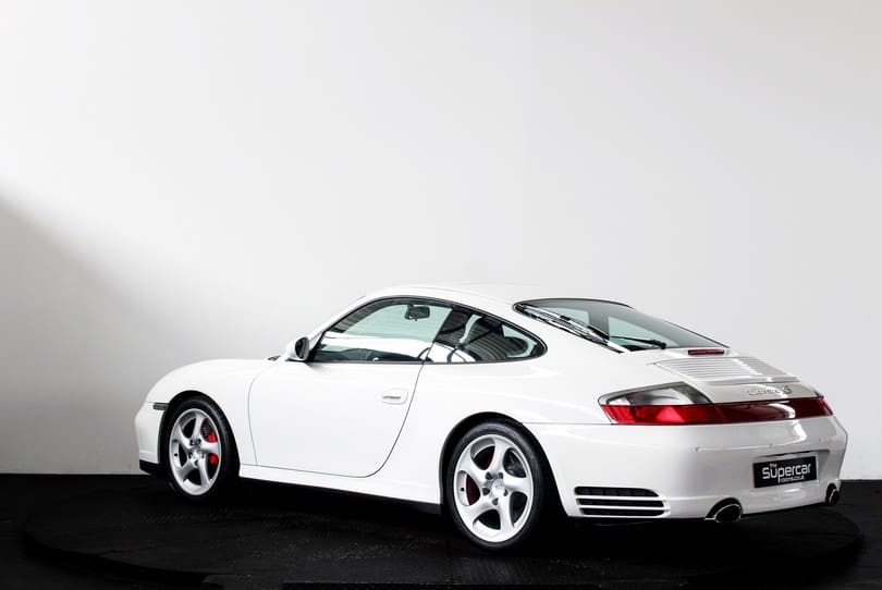 Porsche 996 C4s The Supercar Rooms (5)