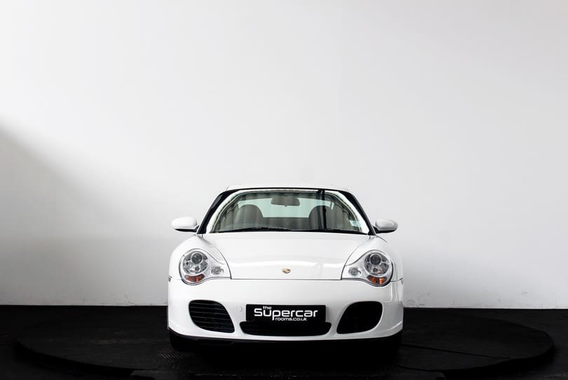 Porsche 996 C4s The Supercar Rooms (8)
