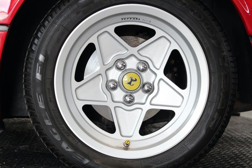 Ferrari 308 Gts Qv The Supercar Rooms (42)