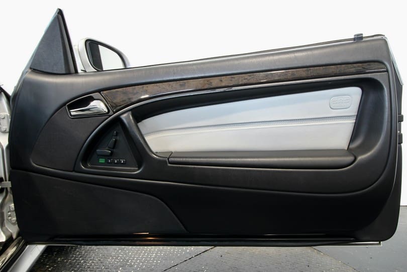 Mercedes Sl500 Silver Arrow The Supercar Rooms (26)