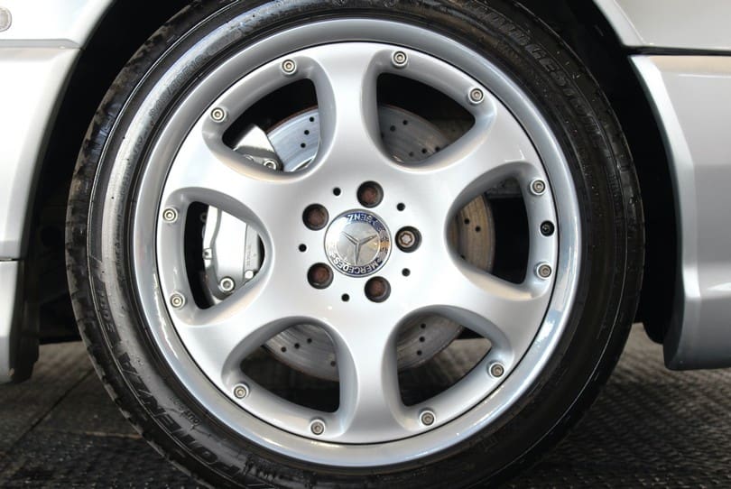 Mercedes Sl500 Silver Arrow The Supercar Rooms (38)