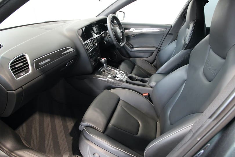 Audi Rs4 Sport Edition The Supercar Rooms (12)