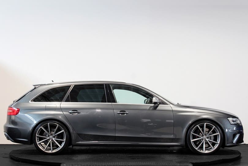 Audi Rs4 Sport Edition The Supercar Rooms (2)