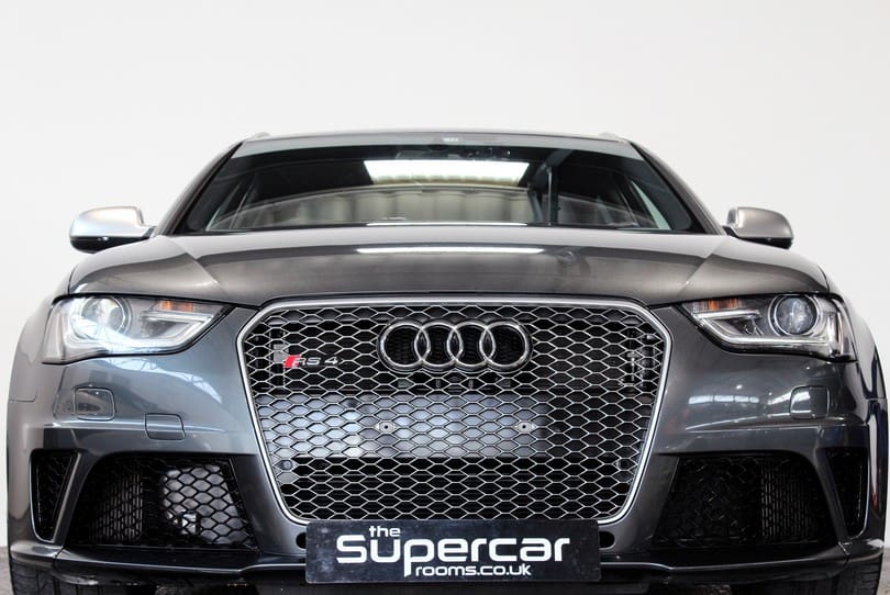Audi Rs4 Sport Edition The Supercar Rooms (40)